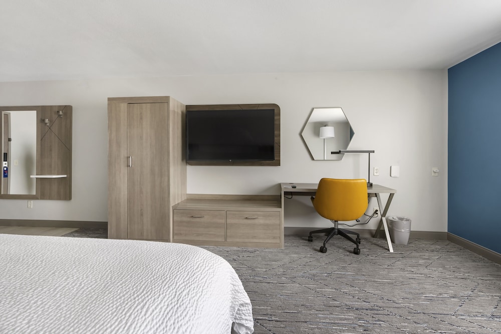Holiday Inn Express Hotel & Suites Peru - Lasalle Area 59/66