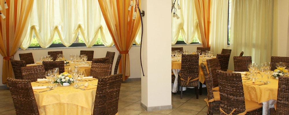 Hotel Nedy 24/47