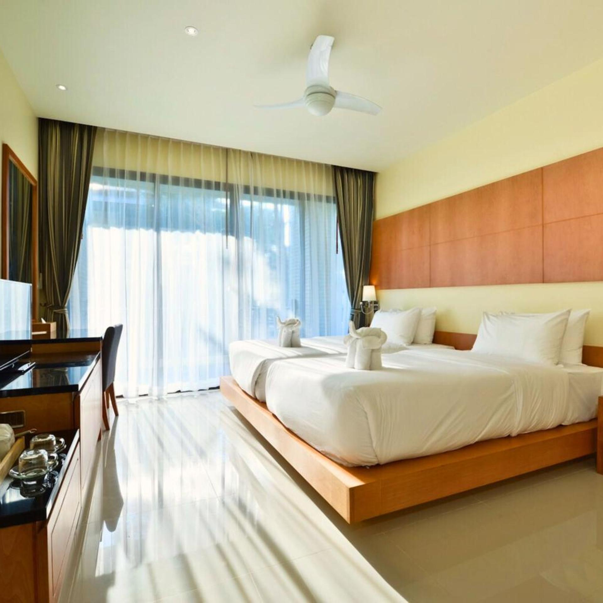 Sea Side Deluxe Building Room