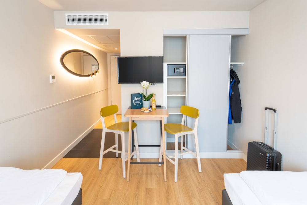 Adagio Access Freiburg 22/48