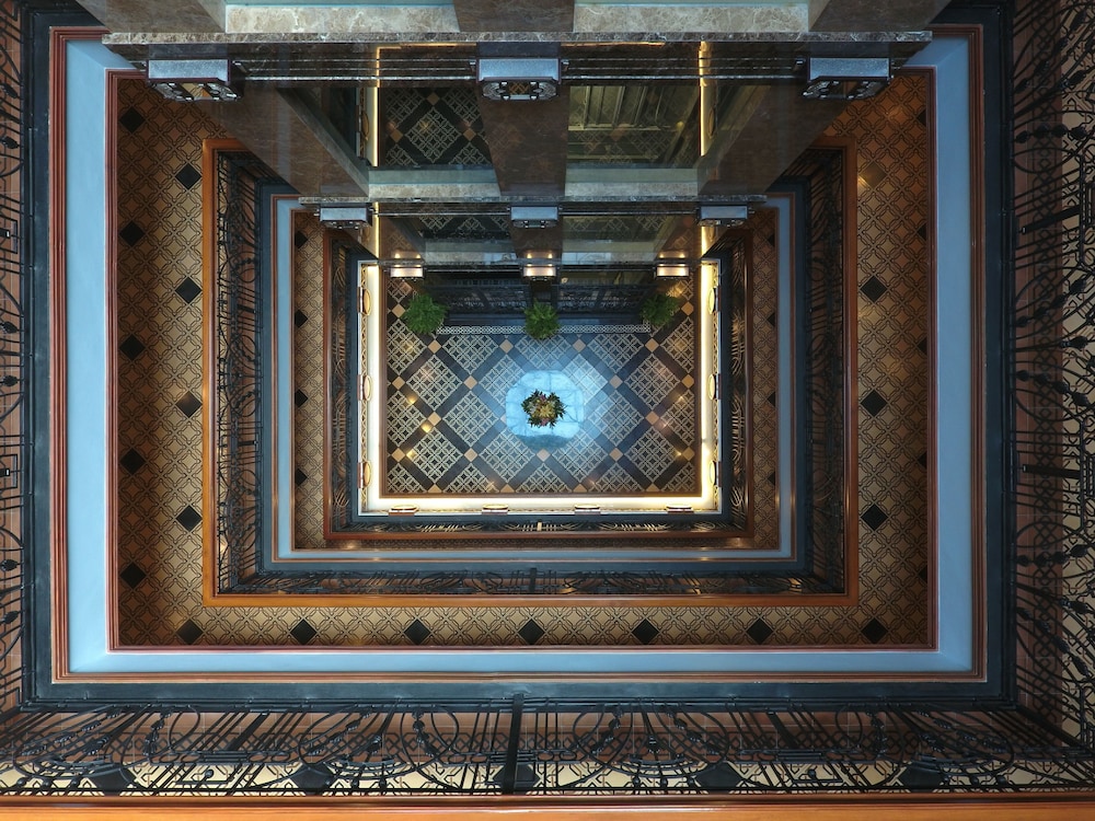 Herald Suites Polaris 9/49