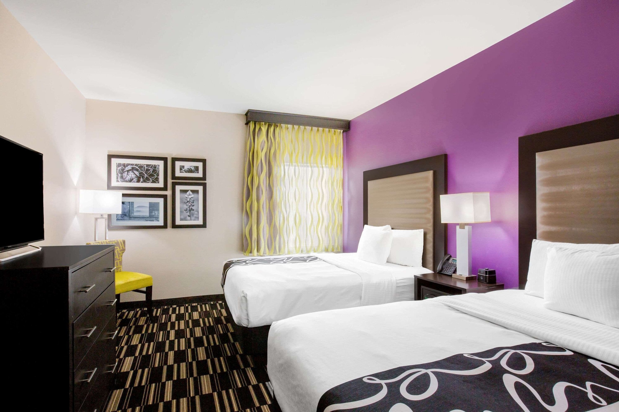 ROOM, 2 QUEEN BEDS, ACCESSIBLE
