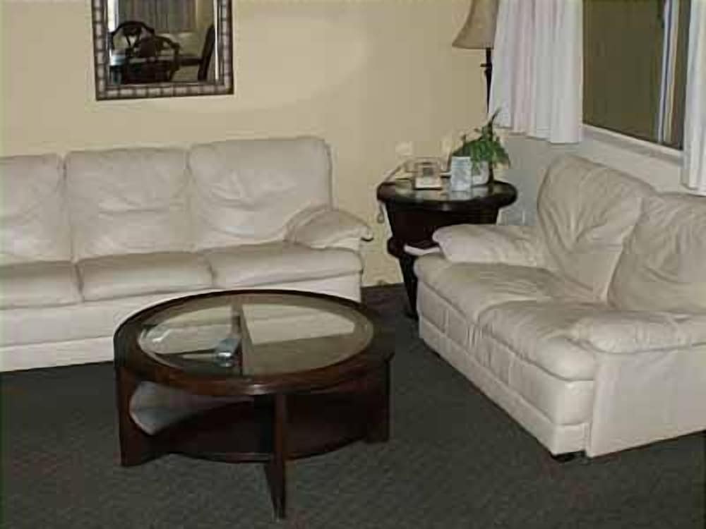 Sands Inn & Suites Lake Havasu City 39/60