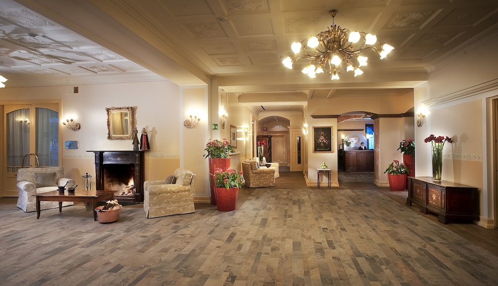Th Madonna Di Campiglio Golf Hotel 66/74