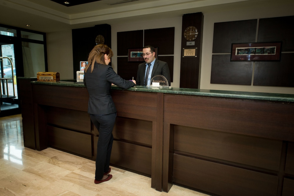 Century Park Hotel 5/38