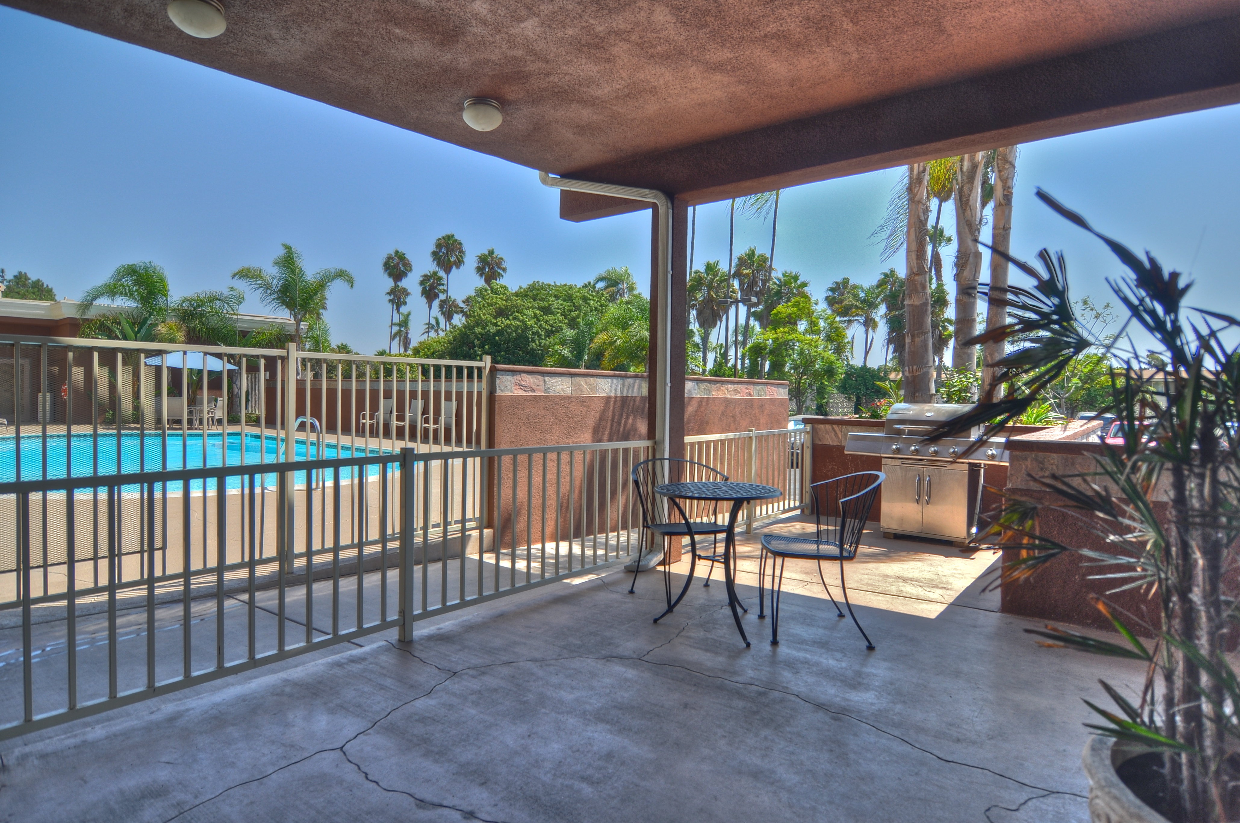 HOLIDAY INN EXPRESS SAN DIEGO SOUTH - CHULA VISTA 48/71