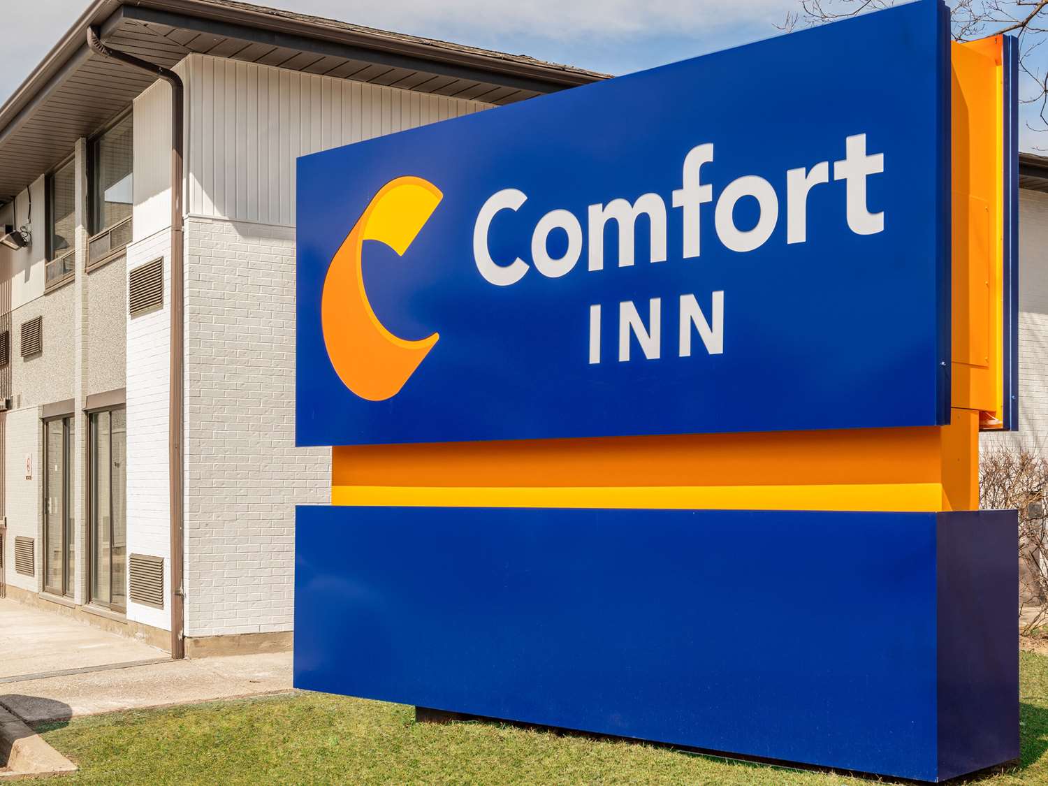 Comfort Inn West Kanata 1/14