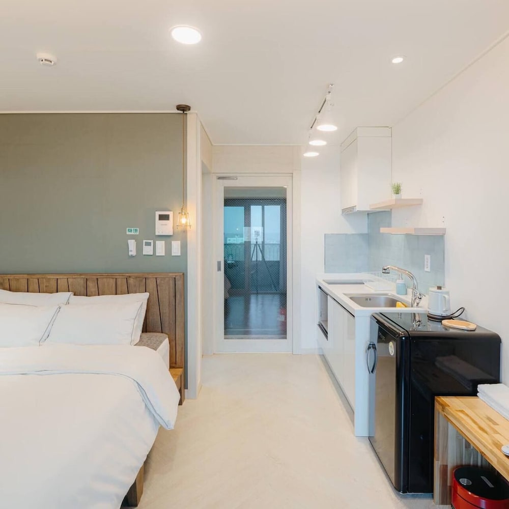 Bookchon Place Jeju 19/60