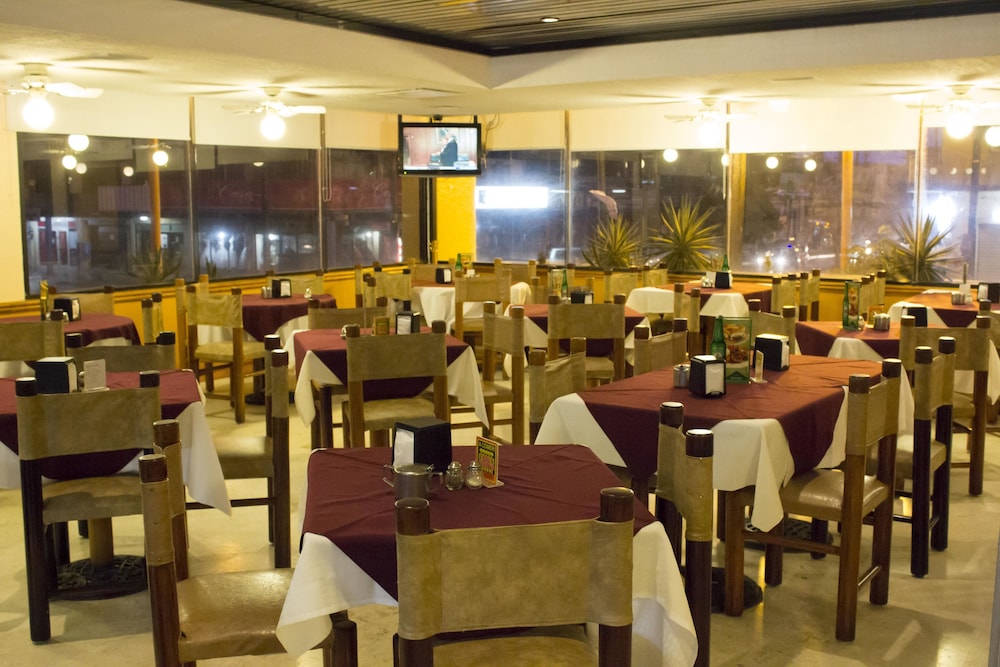 Hotel Enriquez 16/20
