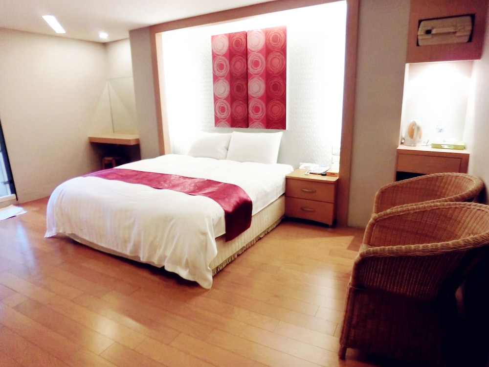 Everyday Hot Spring Hotel 24/65