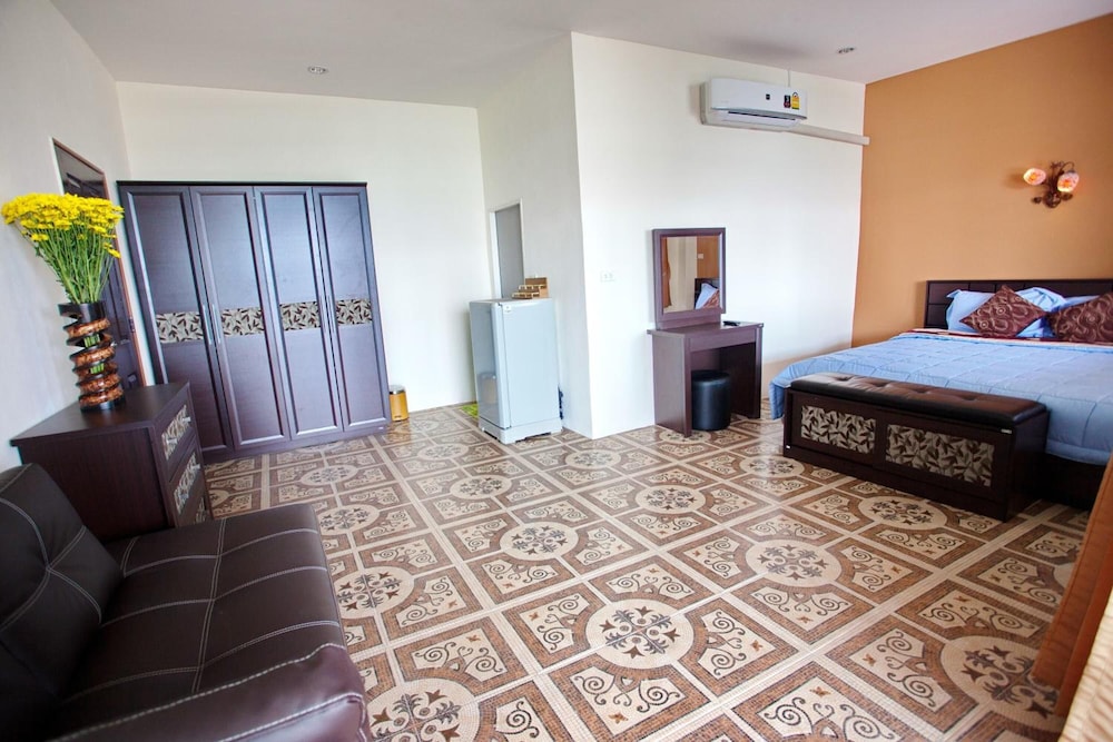 Sea Breeze Guest House 20/73