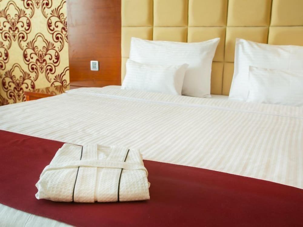 Emerald Hotel Baku 32/58