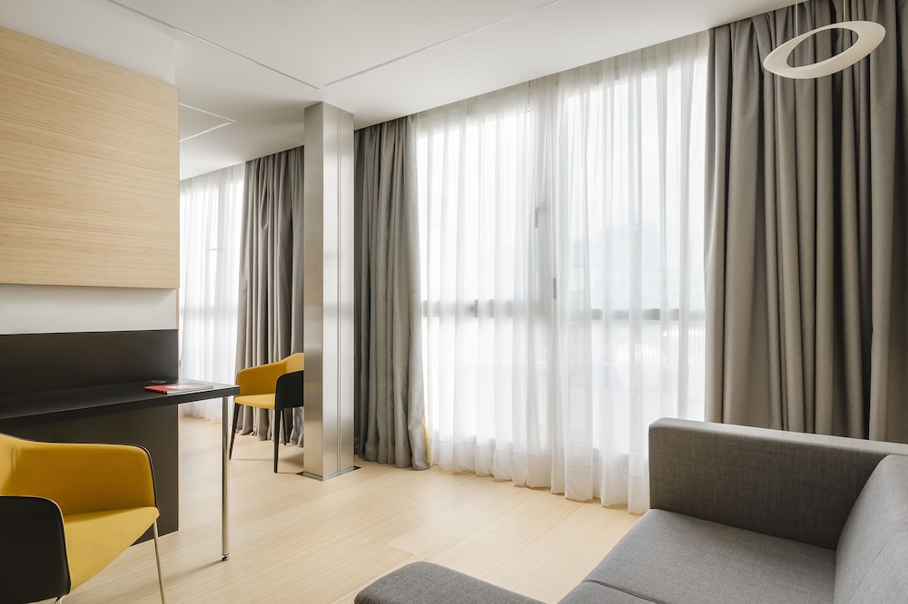 Dorma Plaza Catalunya 44/68