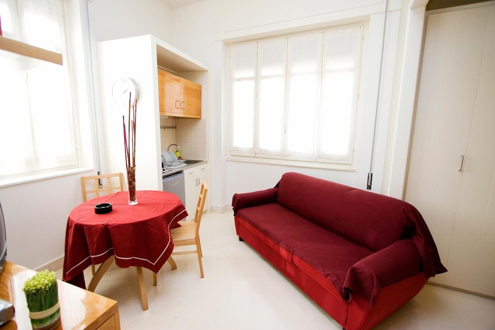 Residence Arco Antico 55/77