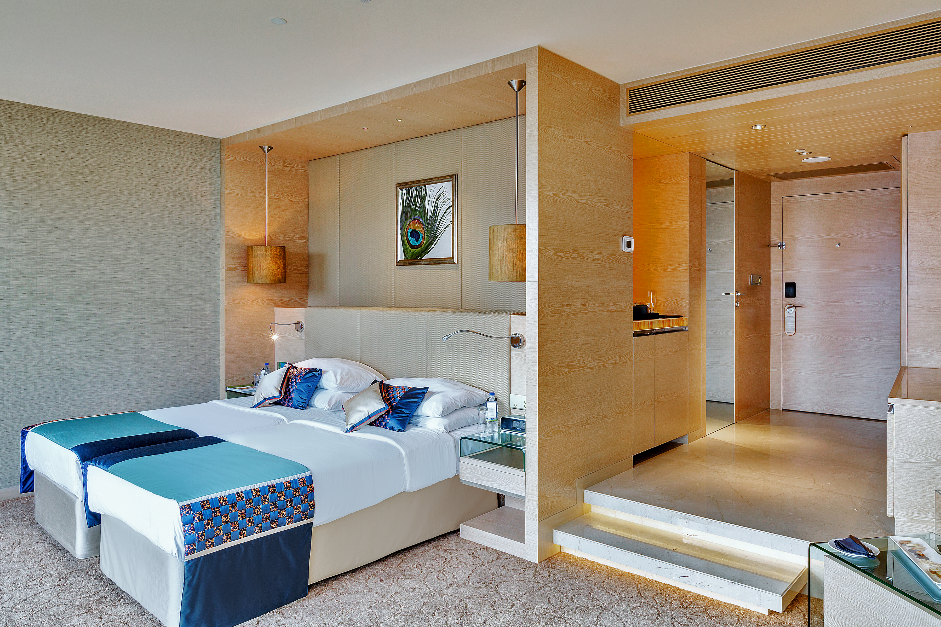 Single, Twin Beds, City View, Unit Building