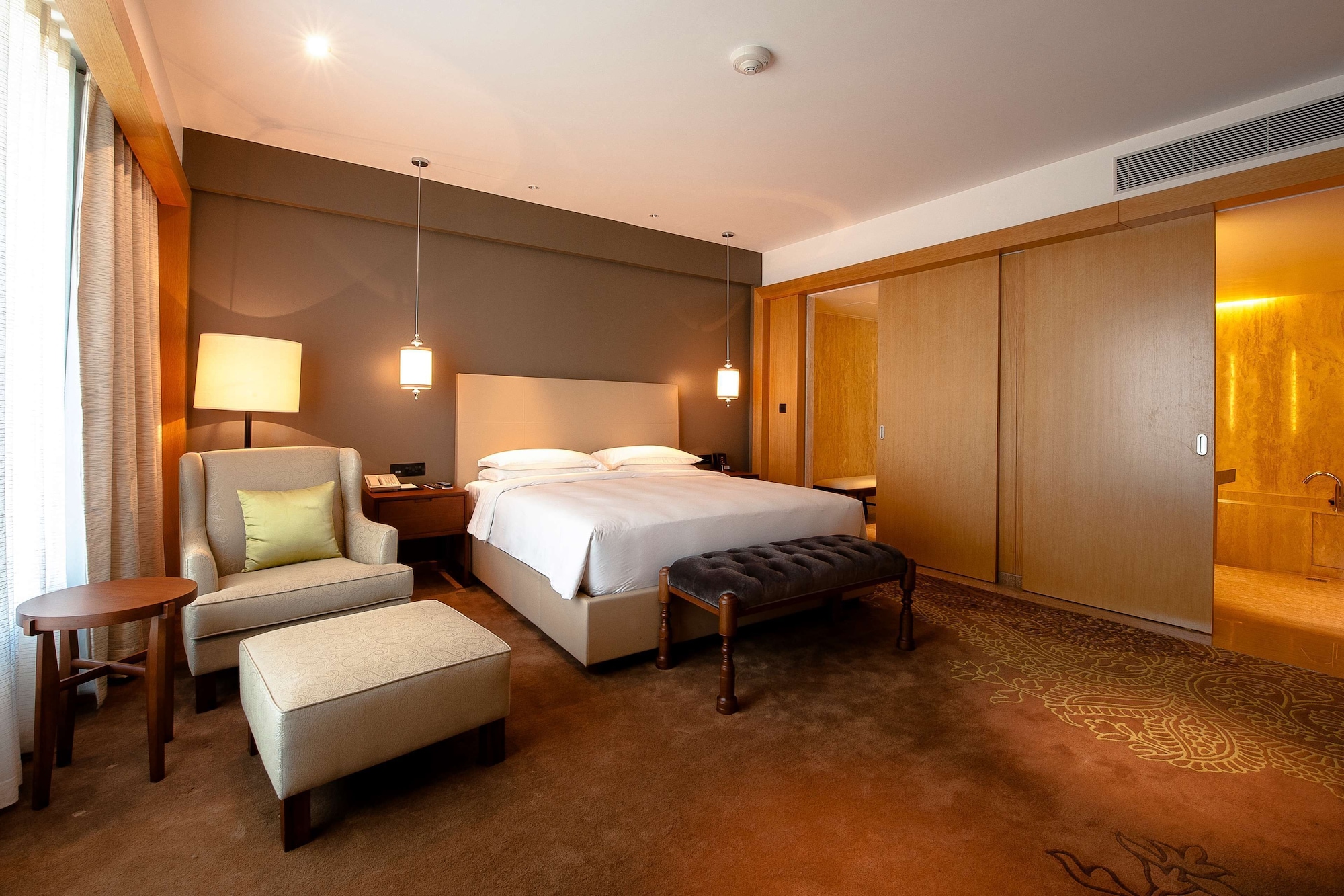 Park, Executive, Suite, King Bed