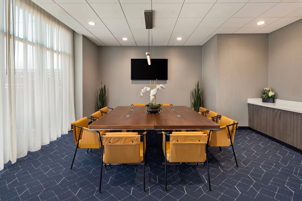Courtyard by Marriott Bettendorf 17/20