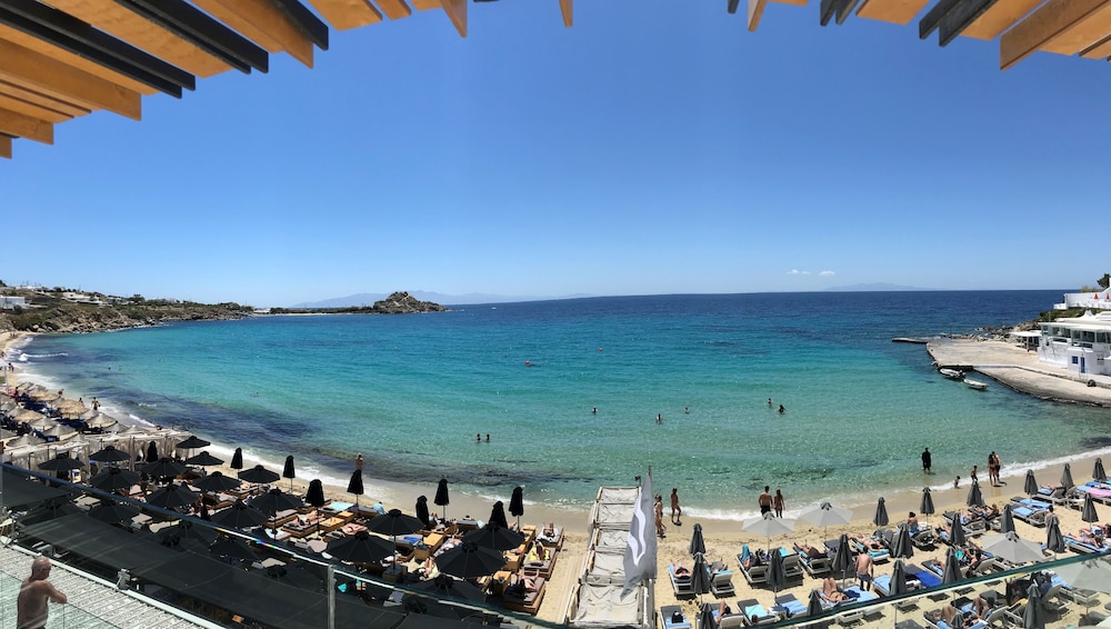 Kosmoplaz Beach Hotel 72/77