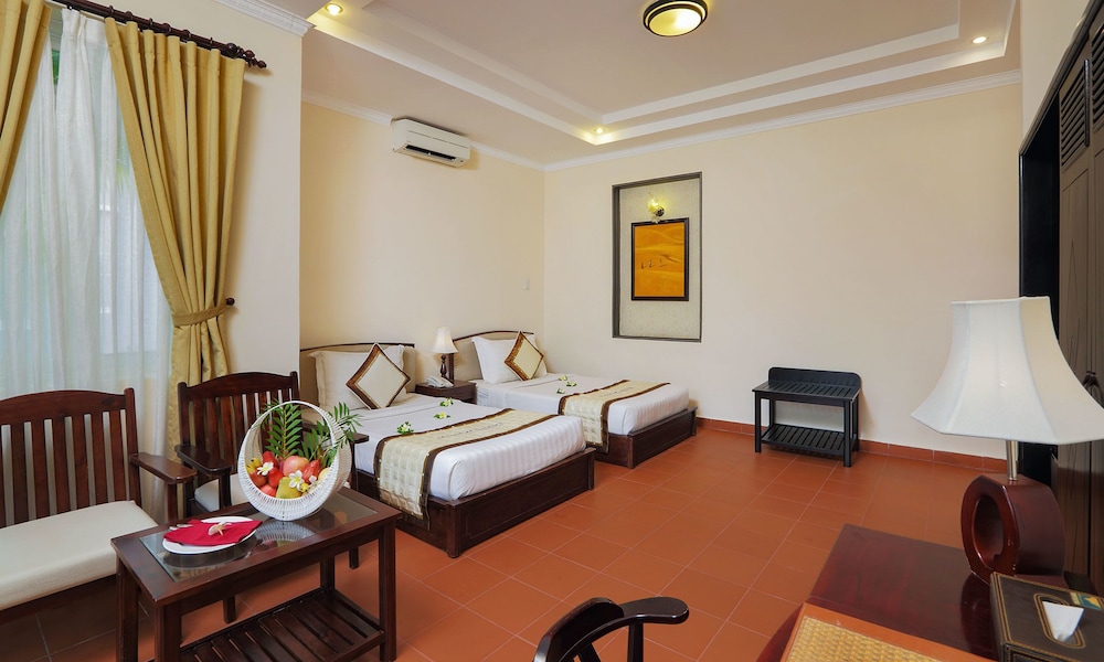 Muine Decentury Beach Resort Spa 32/65