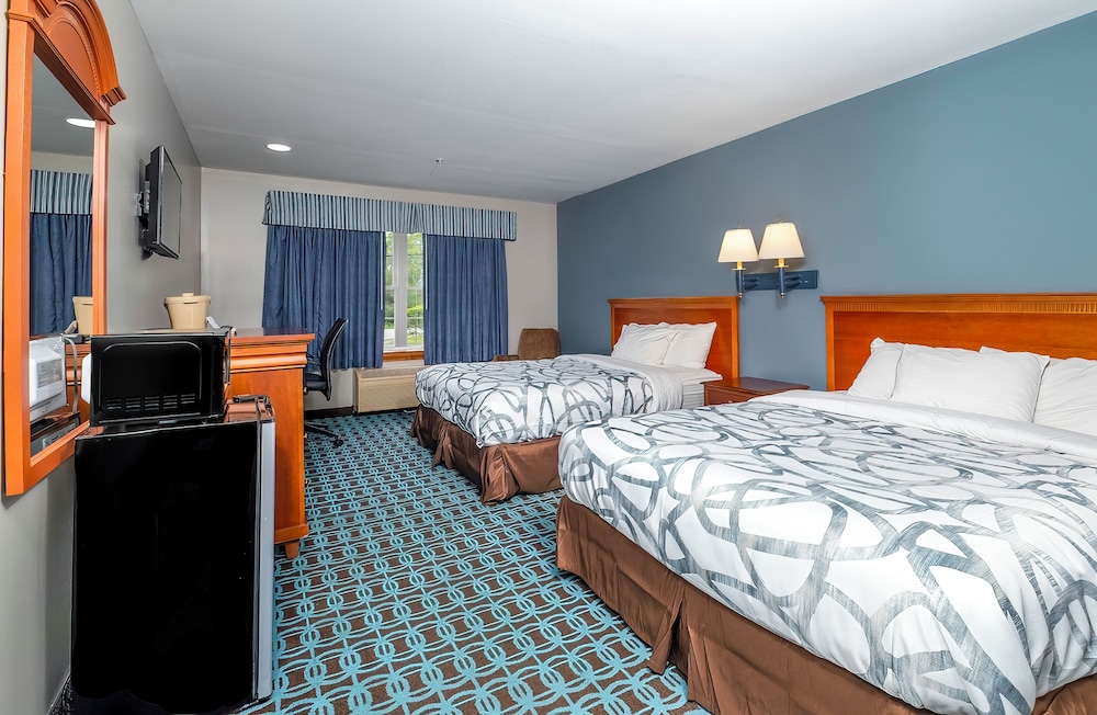 Casco Bay Inn 17/50