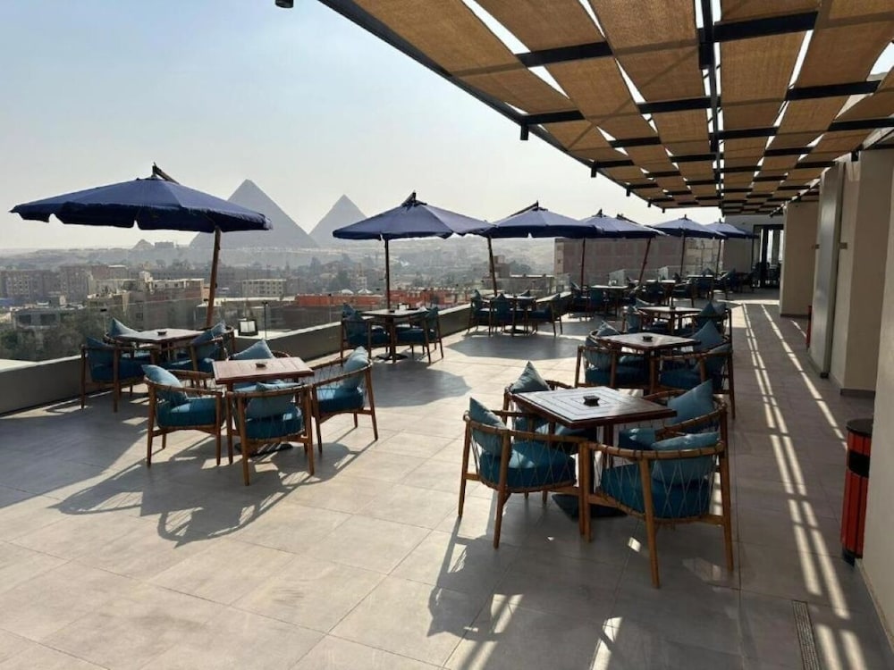 Stay Inn Pyramids Hotel 30/34