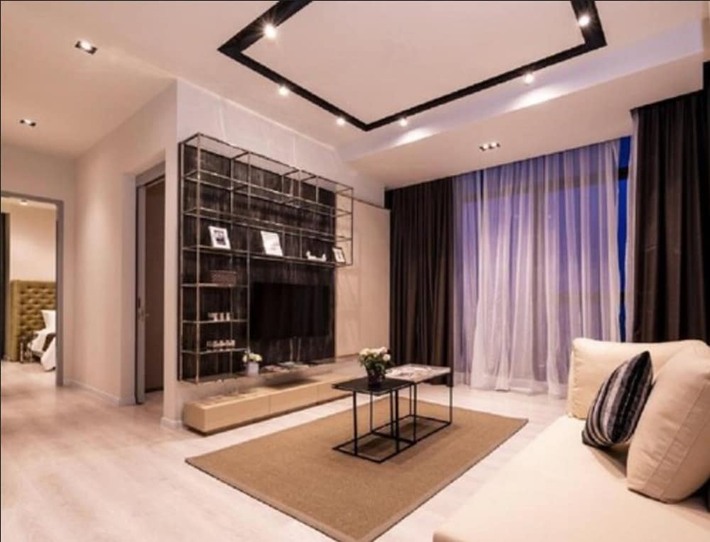 Expressionz Professional Suites by MyKey Global 24/50