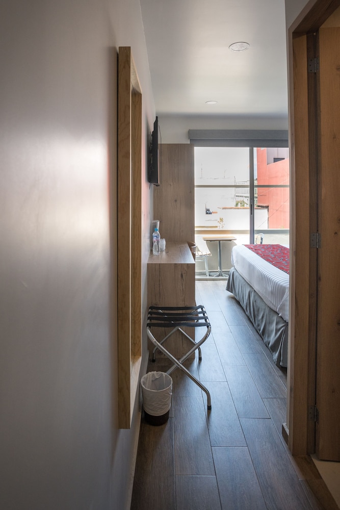 Hotel Roble 21/38