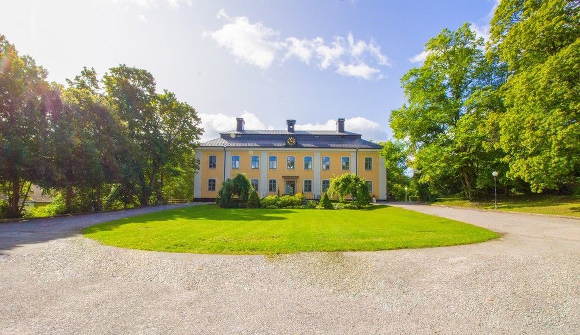 Akeshofs Slott 7/8