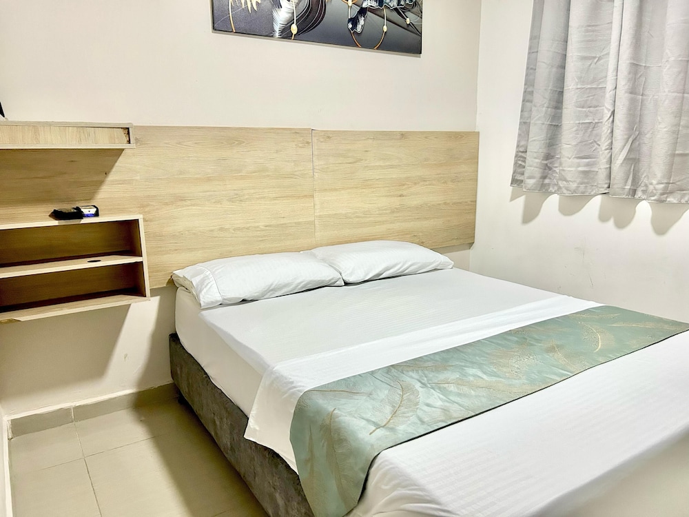 BASIC, DOUBLE BED