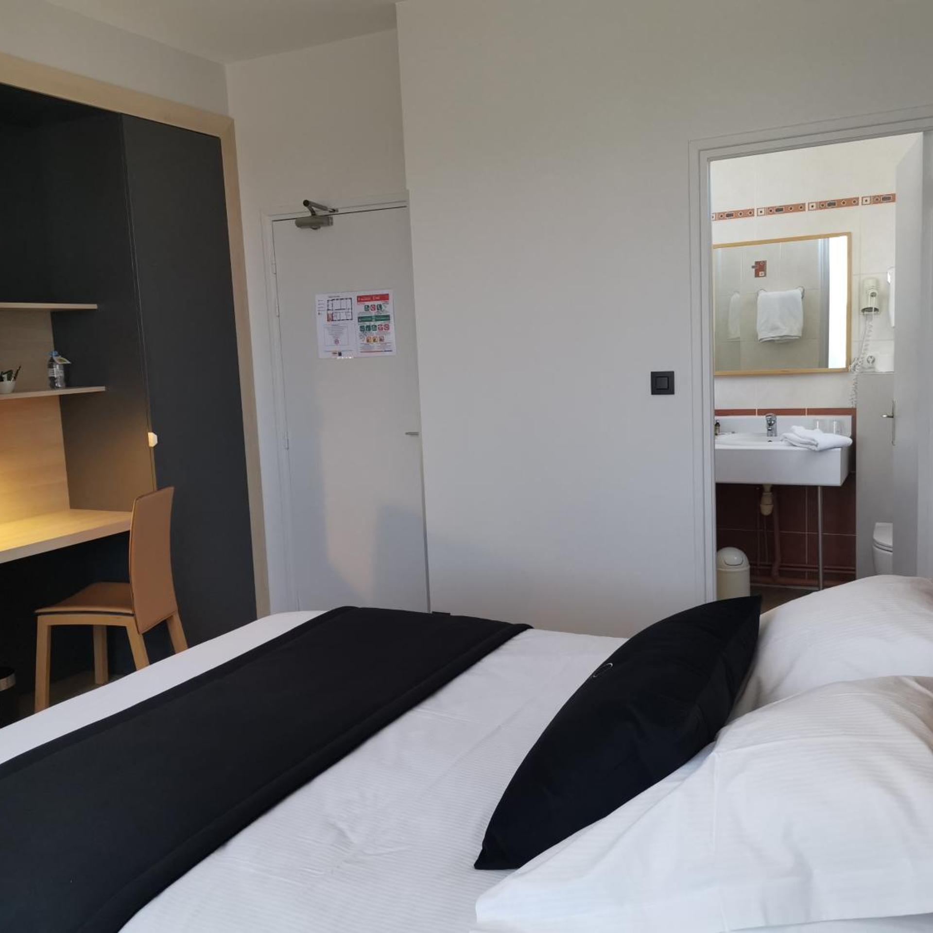 HÔTEL LE CHÂTEAU BLANCHARD 7/16