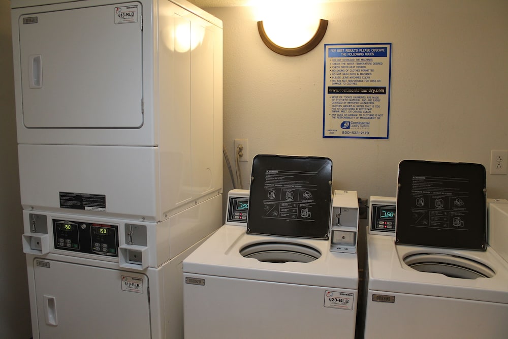 Days Inn & Suites By Wyndham Bridgeport - Clarksburg 34/42