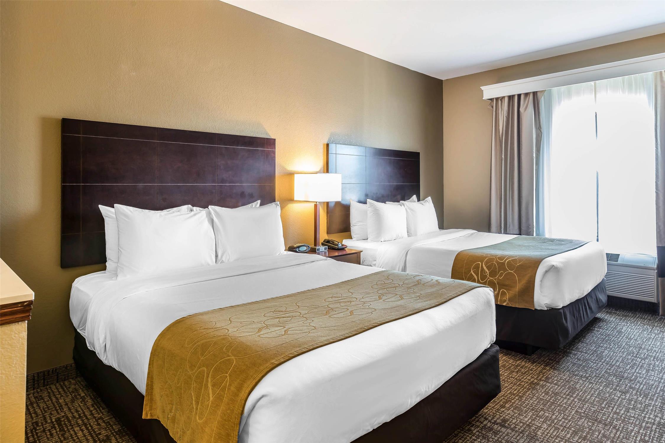 SUITE, 2 QUEEN BEDS