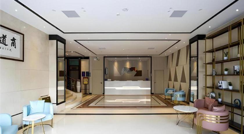 BORRMAN WANDA PLAZA Houjie Dongguan 15/45