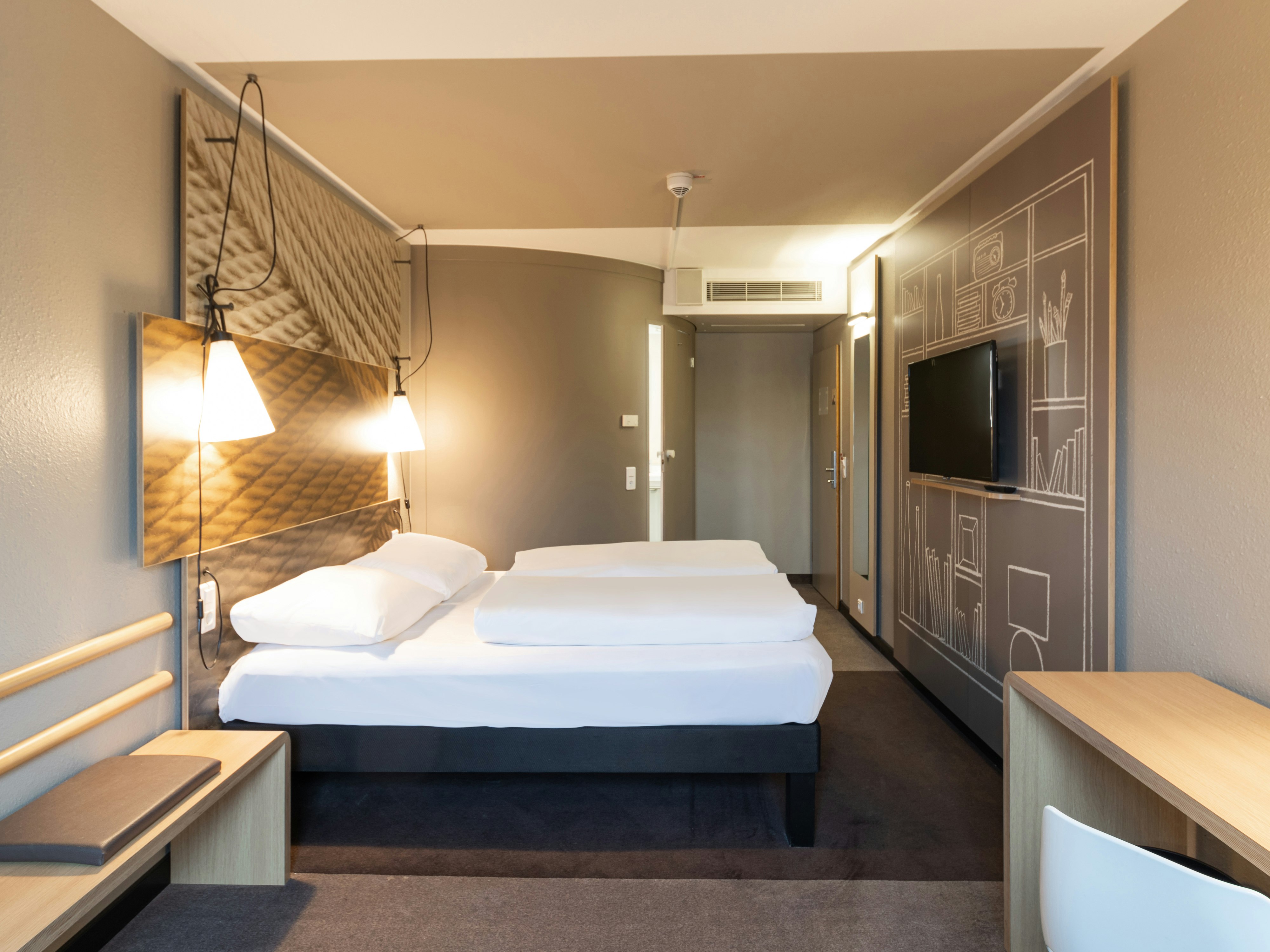 B&B HOTEL Wuppertal-City 13/31