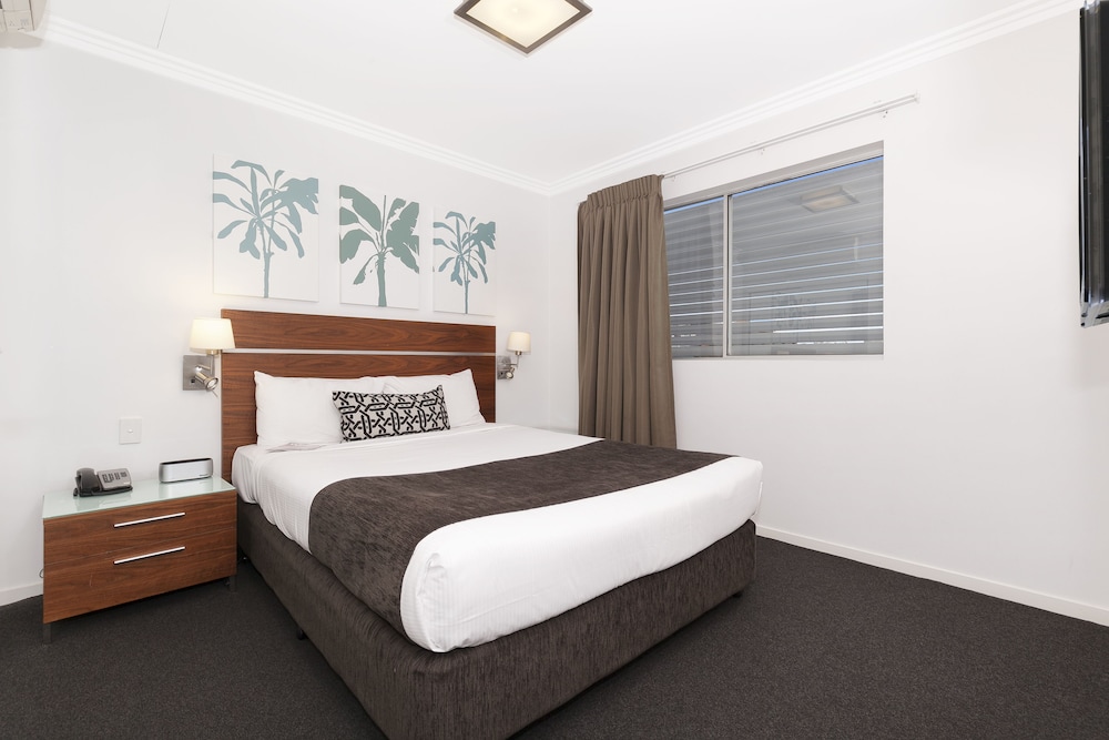 1 BEDROOM, EXECUTIVE, APARTMENT