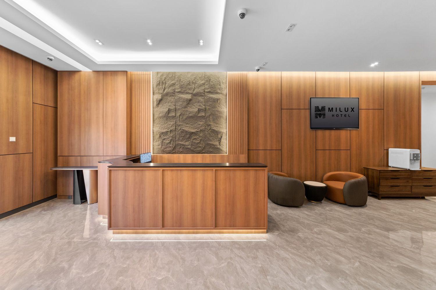 MILUX HOTEL 2/16