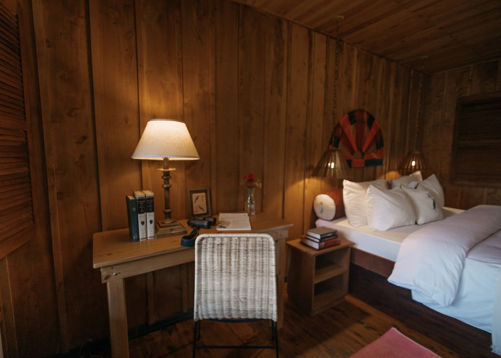 Trogon Lodge 13/46