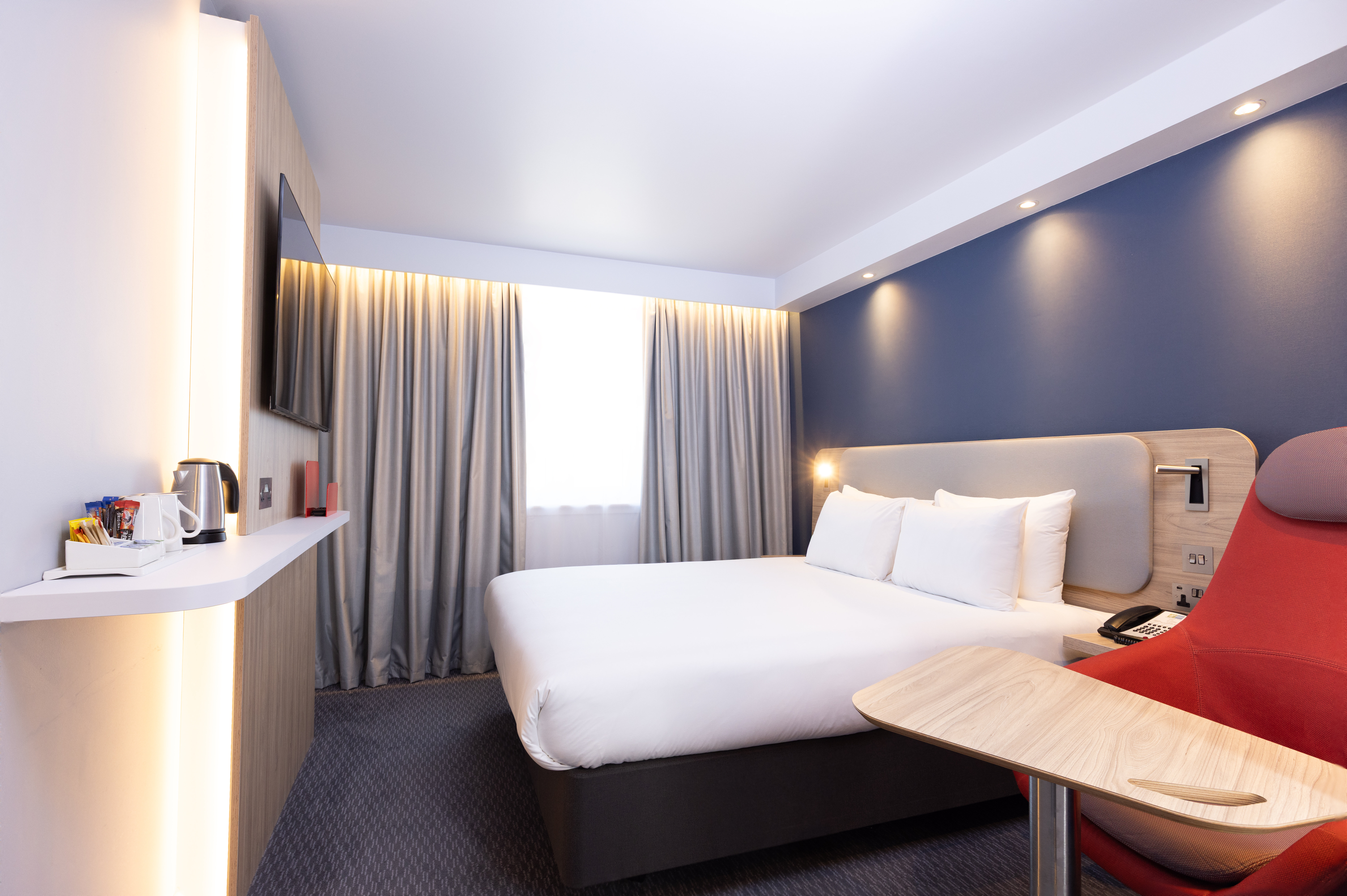 Holiday Inn Express Windsor 23/74