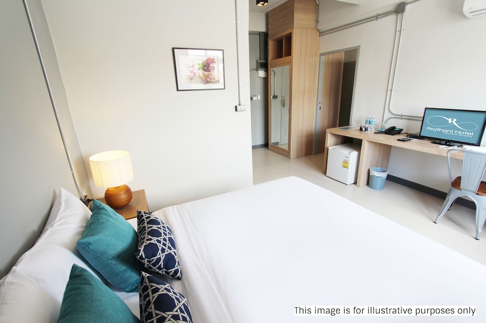 2 BEDROOMS, STANDARD