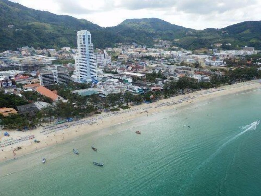 Naka Resort 35/50