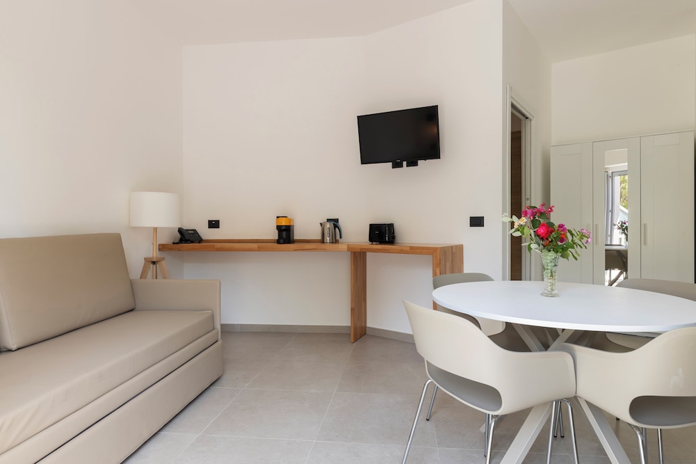 Residence Villa Giardini 59/66