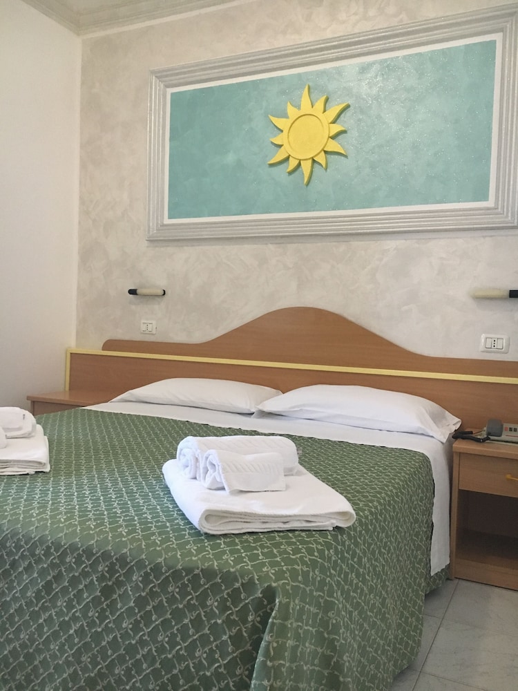 Hotel De Amicis 27/53