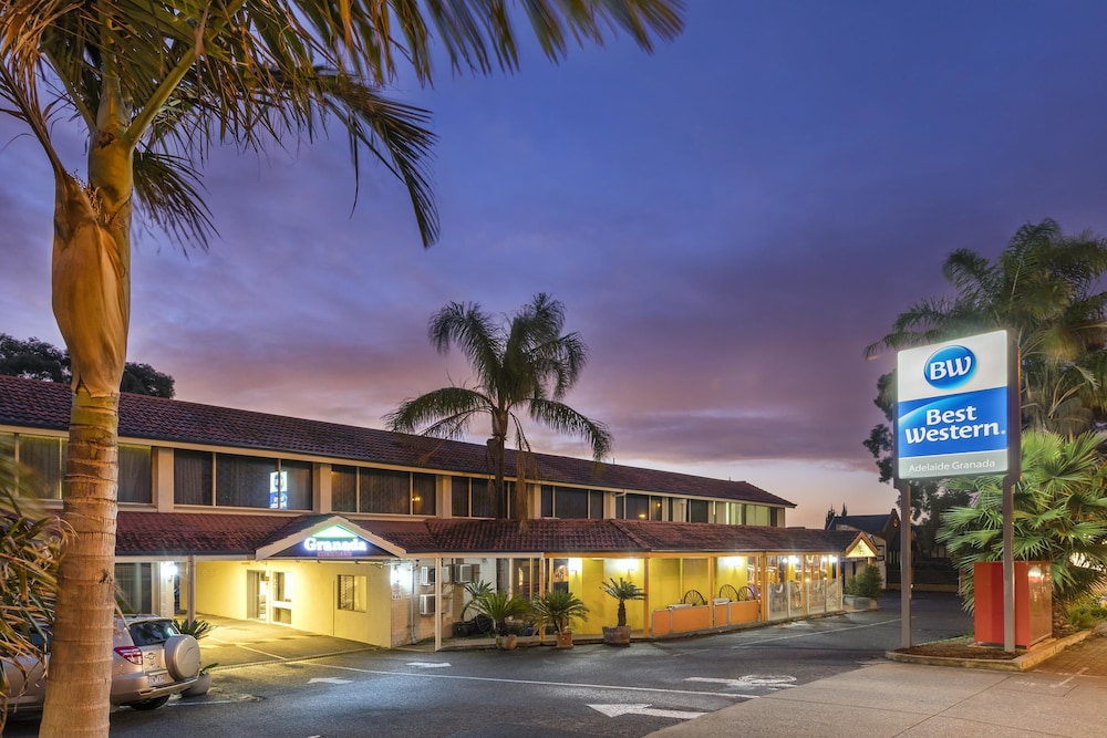 Adelaide Granada Motor Inn 5/65
