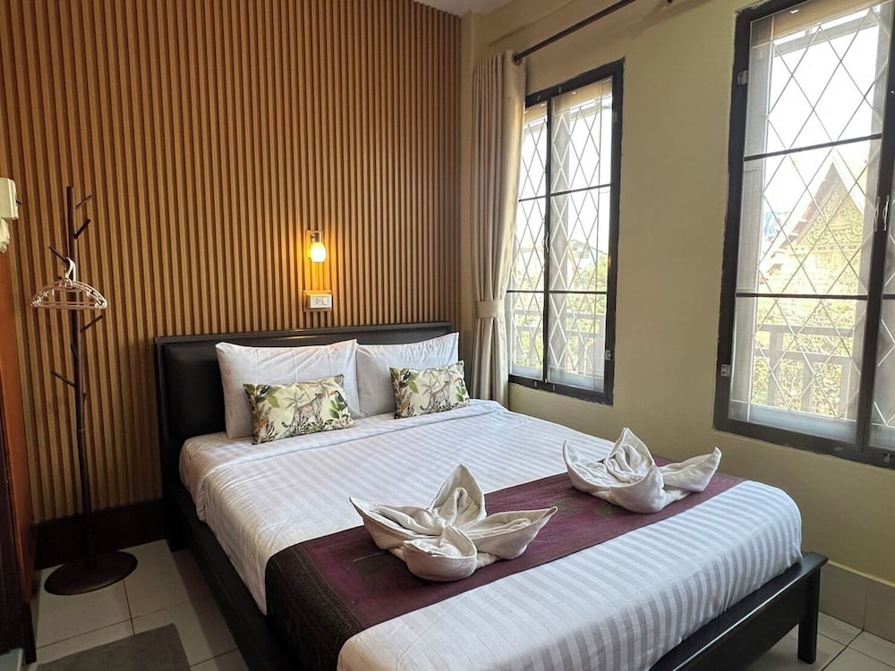 Mixay Paradise Hotel 34/78