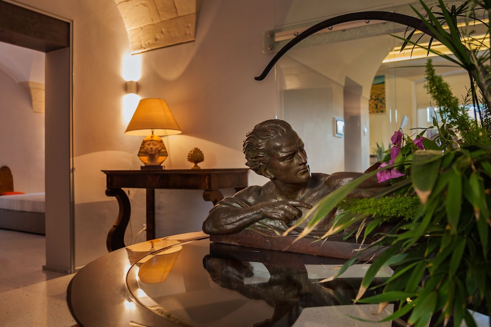 Dimora Storica Muratore Luxury Rooms 26/47