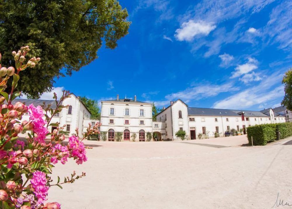 Mercure La Roche Sur Yon Centre 71/76