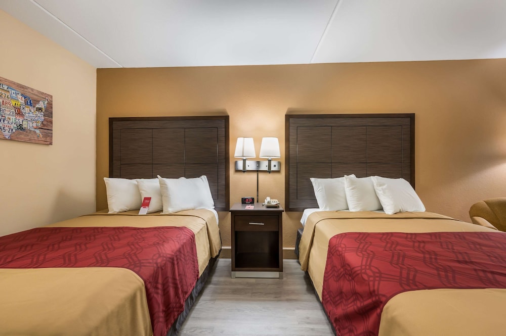 Econo Lodge Cullman South 17/25