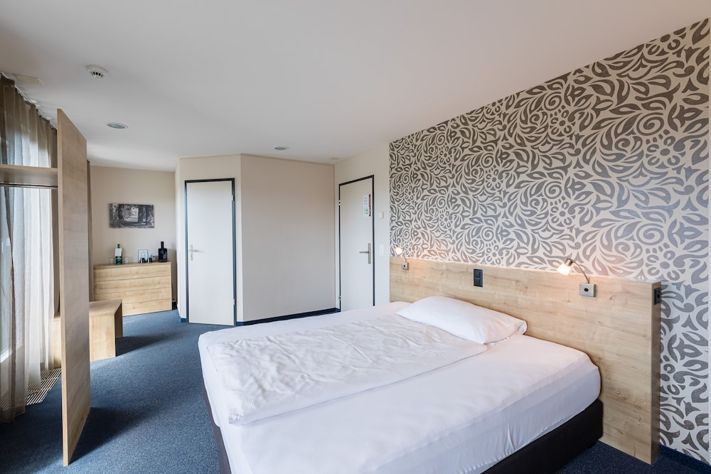 Aarau-West Swiss Quality Hotel 16/50