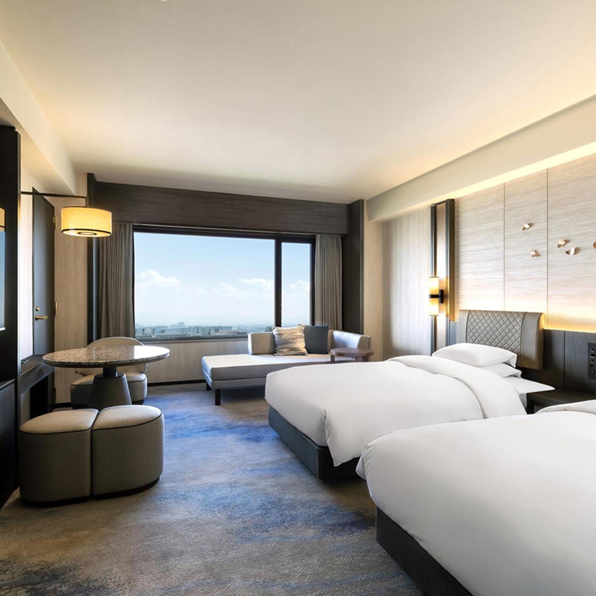 Renovated, Deluxe, Twin Beds, Club Lounge Access