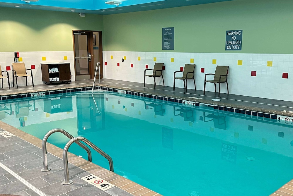 La Quinta Inn & Suites by Wyndham Jackson/Cape Girardeau 20/51